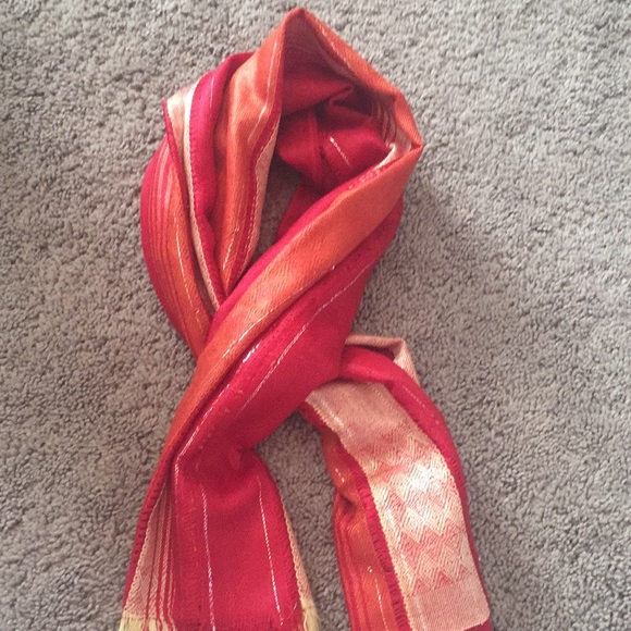 Bundle of scarves - Picture 4 of 6